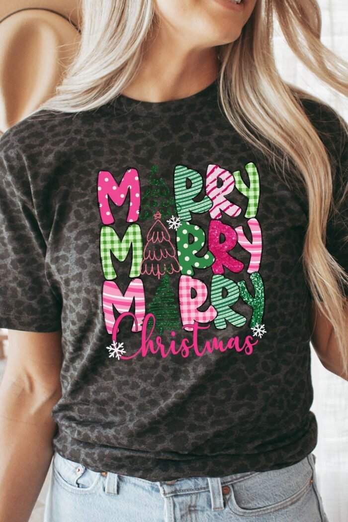 hpvjit-6901-blackleopard-sm-greenandpinkmerrychristmas-hpv-880173.jpg Green And Pink Merry Christmas Fine Jersey Tee